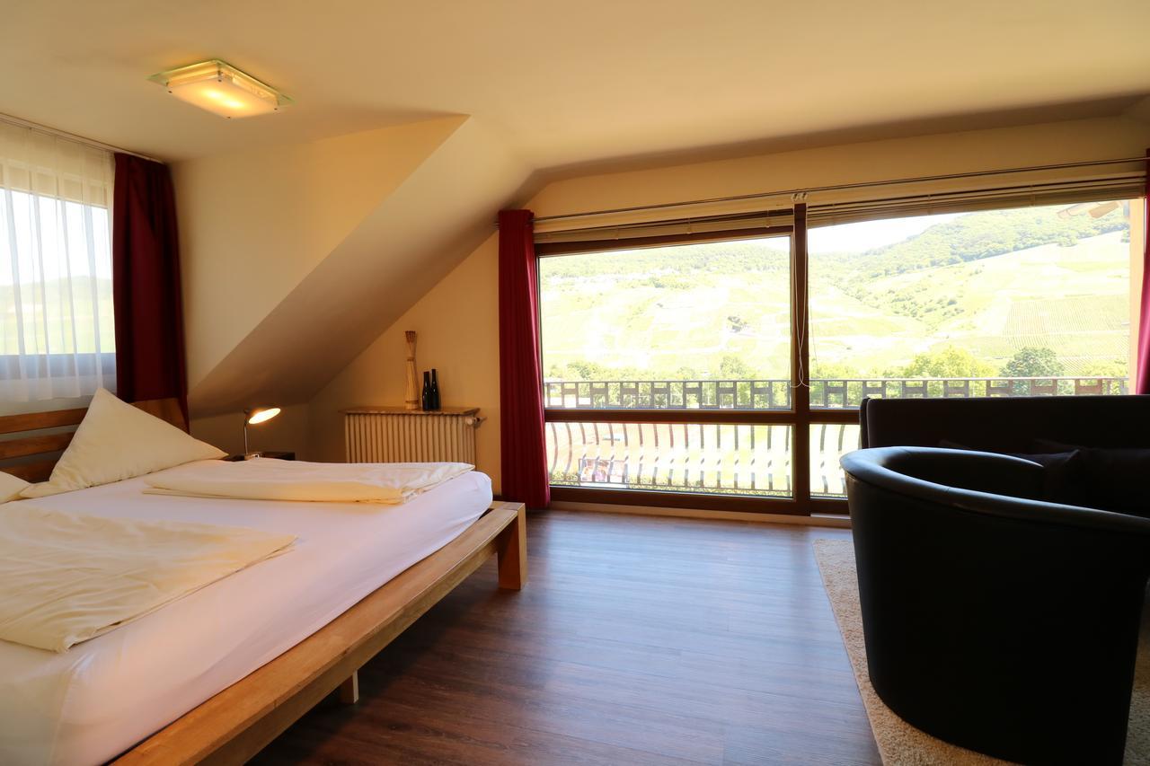 Christiana'S Wein & Art Hotel Bernkastel-Kues Exterior photo